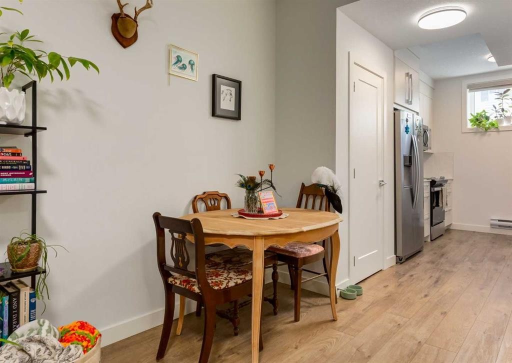 7386 202 Avenue Se, Calgary, AB - Indoor Photo Showing Dining Room