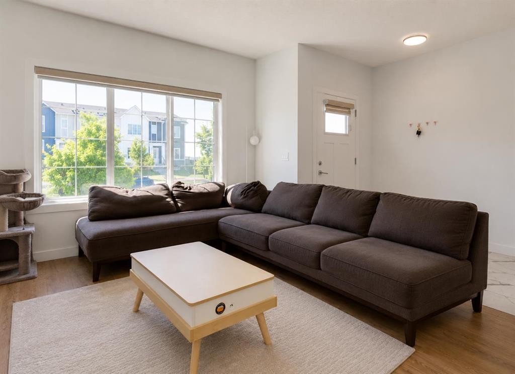 7386 202 Avenue Se, Calgary, AB - Indoor Photo Showing Living Room