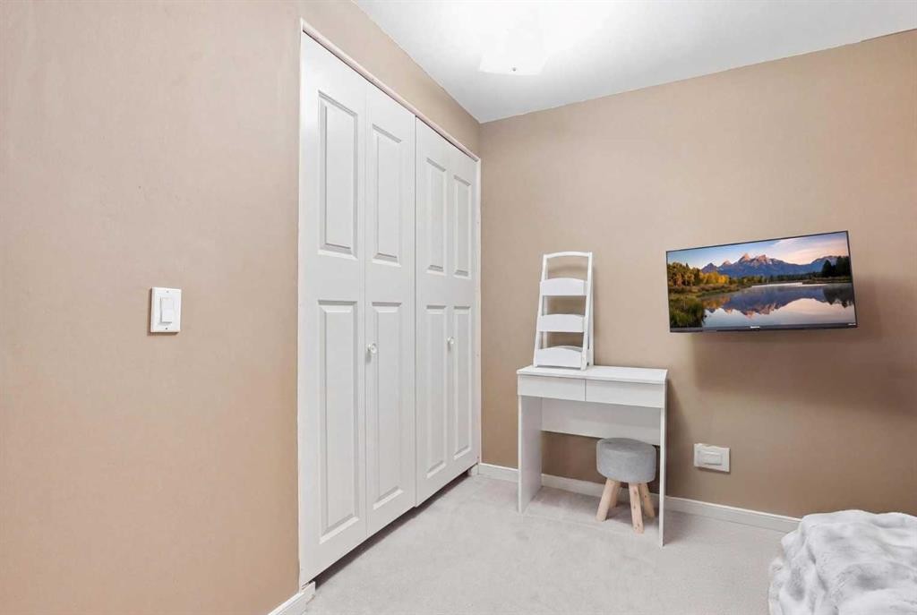 416 Pinemont Gate Ne, Calgary, AB - Indoor