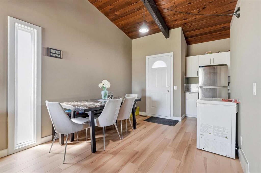 416 Pinemont Gate Ne, Calgary, AB - Indoor Photo Showing Dining Room