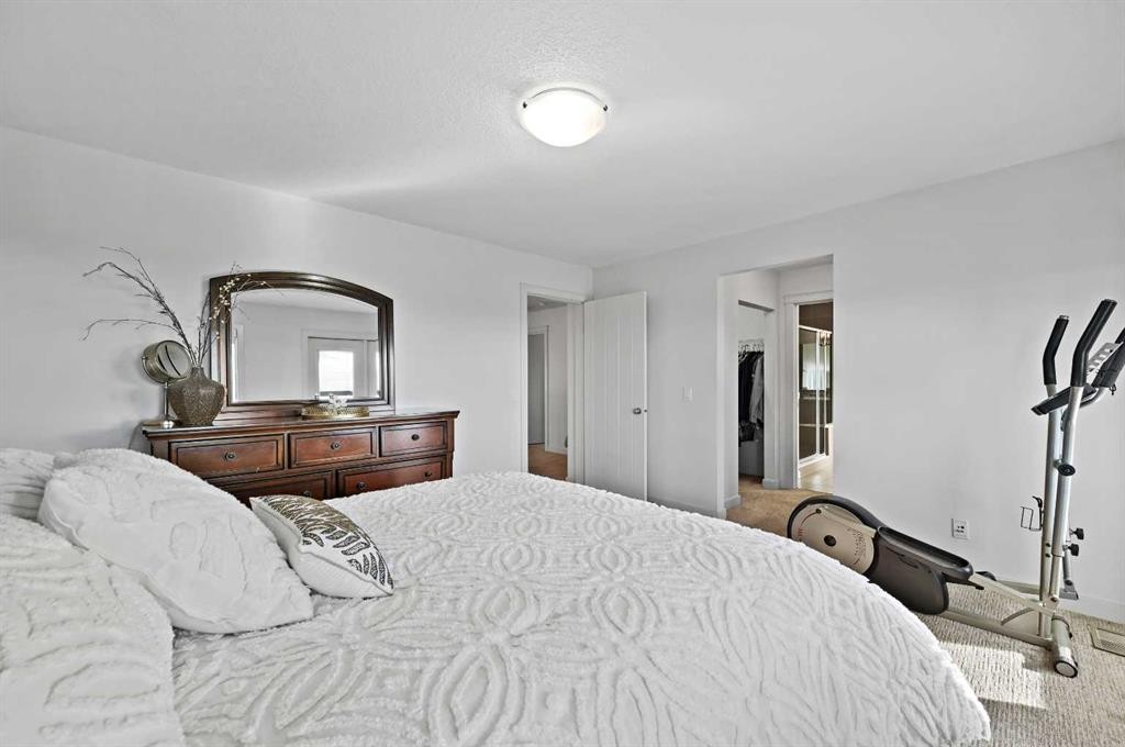 129 Springbluff Boulevard Sw, Calgary, AB
