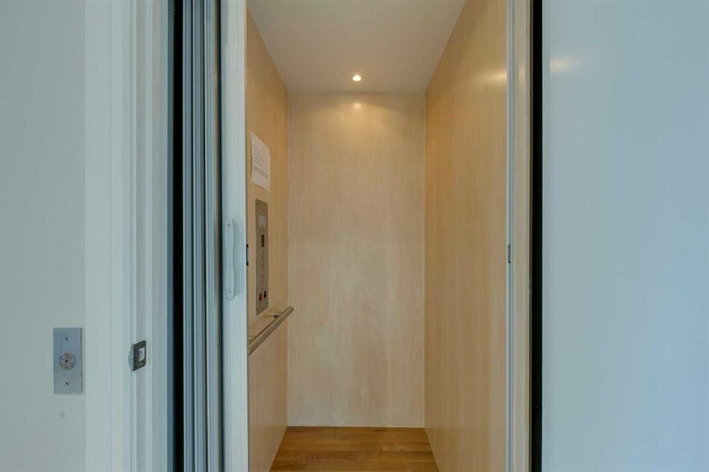 911 Drury Avenue Ne, Calgary, AB -