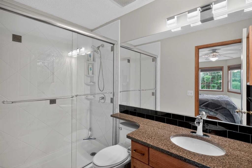 84 Hidden Spring Close Nw, Calgary, AB
