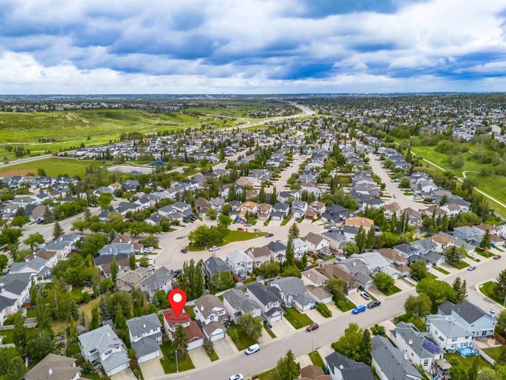 84 Hidden Spring Close Nw, Calgary, AB
