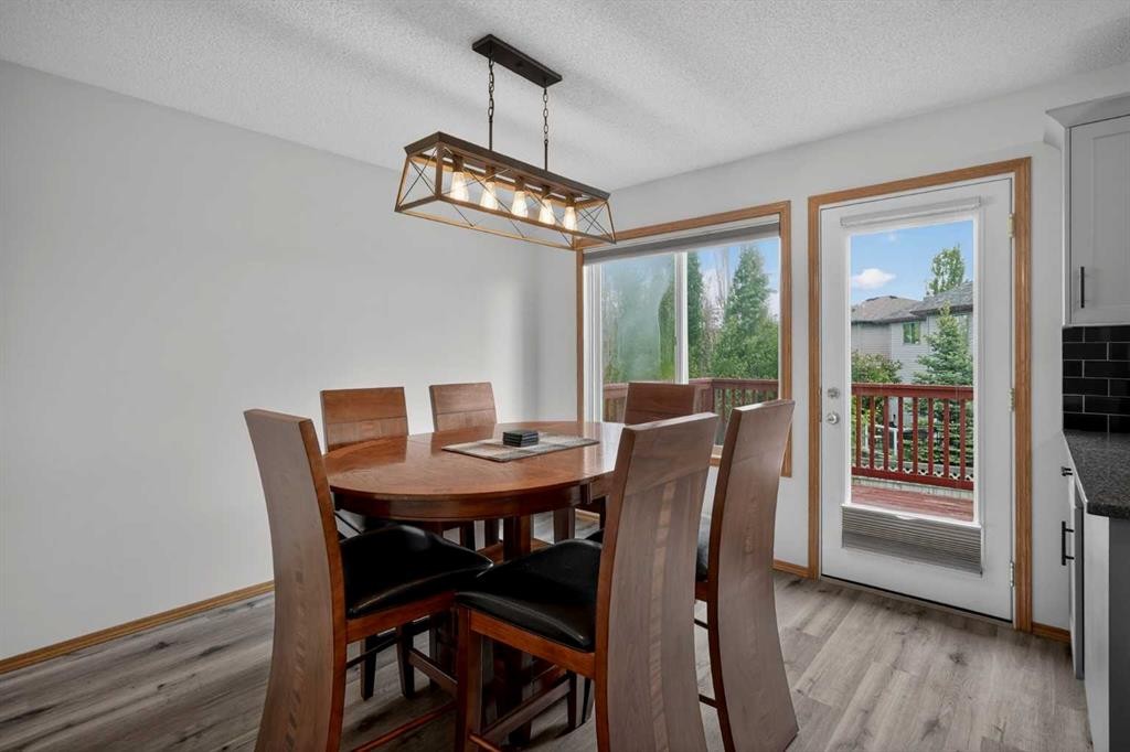 84 Hidden Spring Close Nw, Calgary, AB