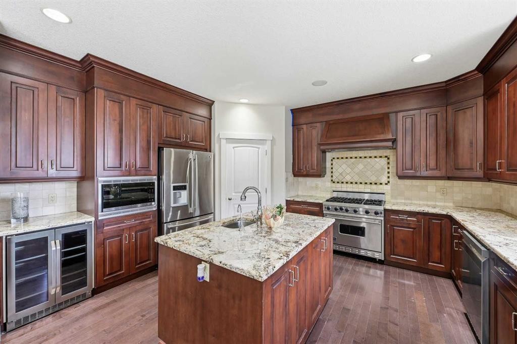 5 Aspen Meadows Park Sw, Calgary, AB