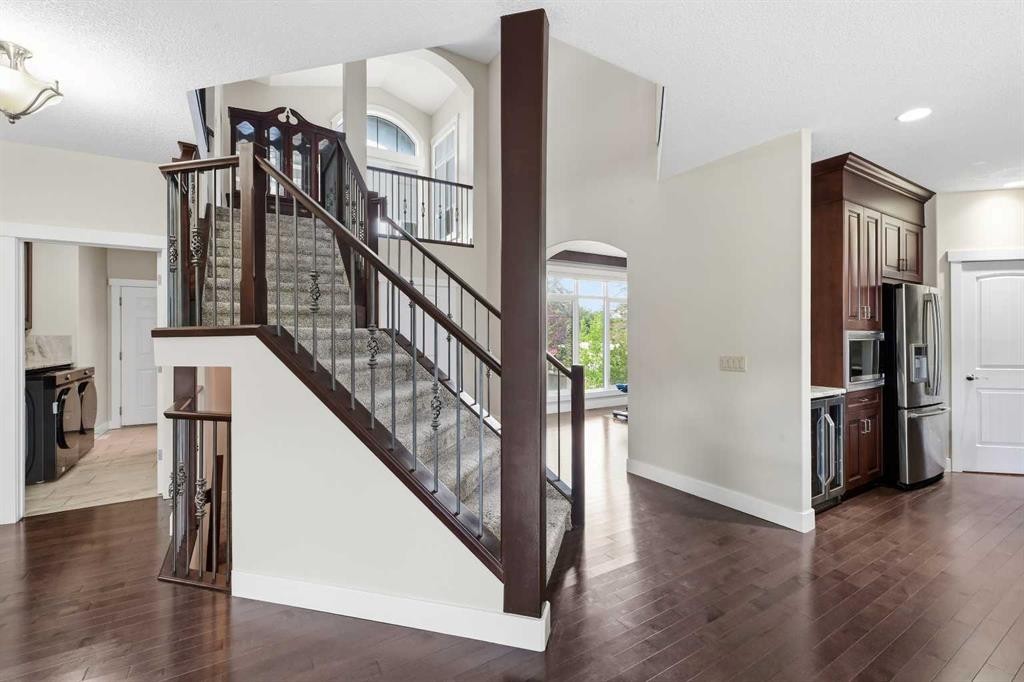 5 Aspen Meadows Park Sw, Calgary, AB