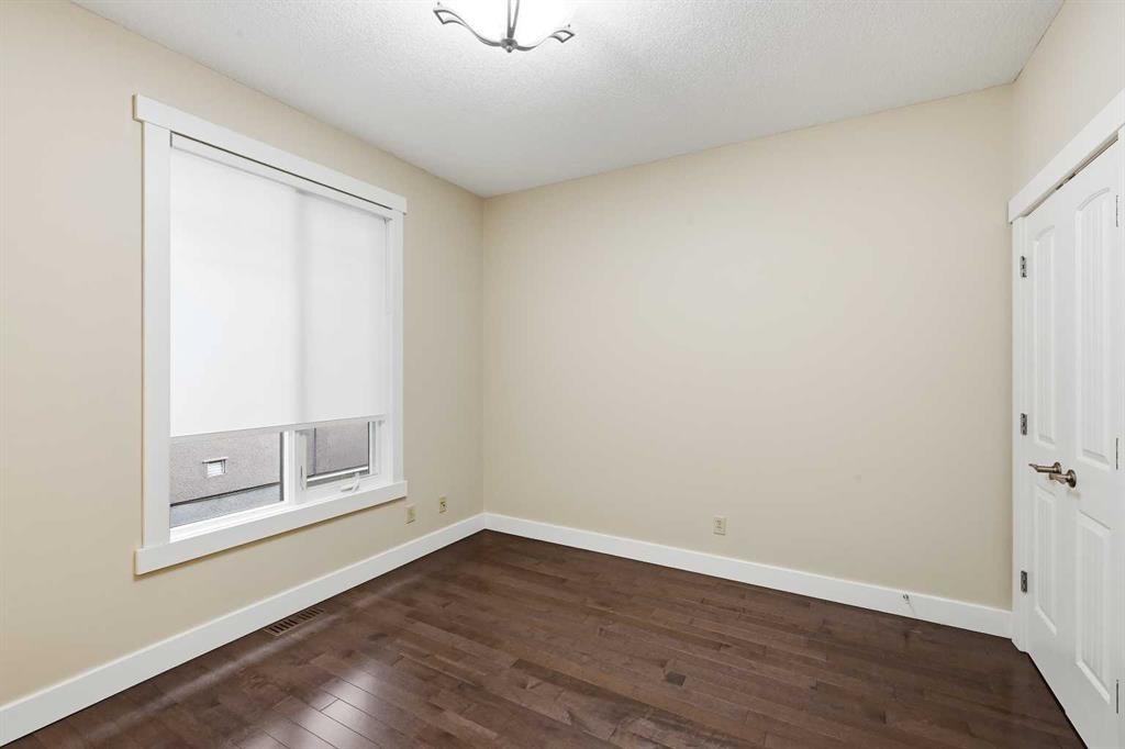 5 Aspen Meadows Park Sw, Calgary, AB