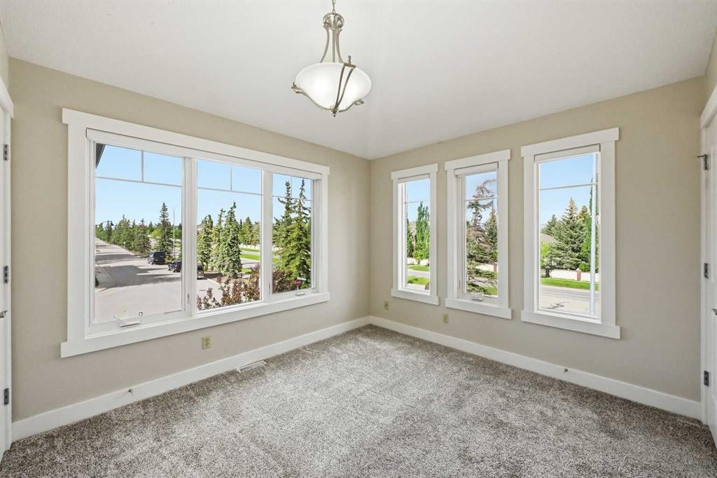 5 Aspen Meadows Park Sw, Calgary, AB