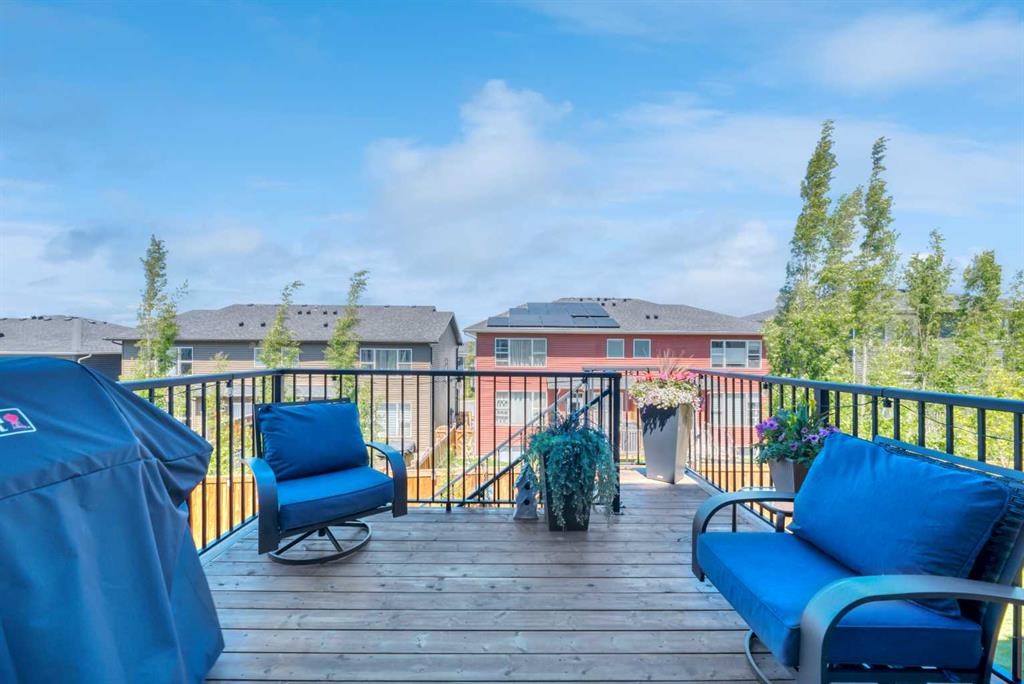 19 Crestbrook Link Sw, Calgary, AB