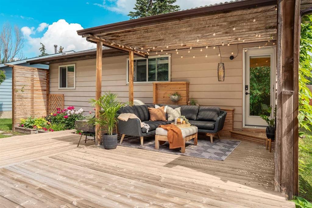 124 Ranchview Court Nw, Calgary, AB