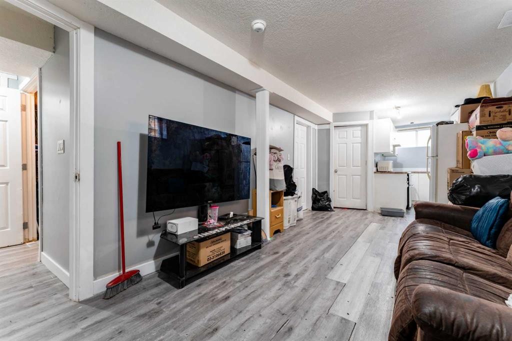 6087 Martingrove Road Ne, Calgary, AB