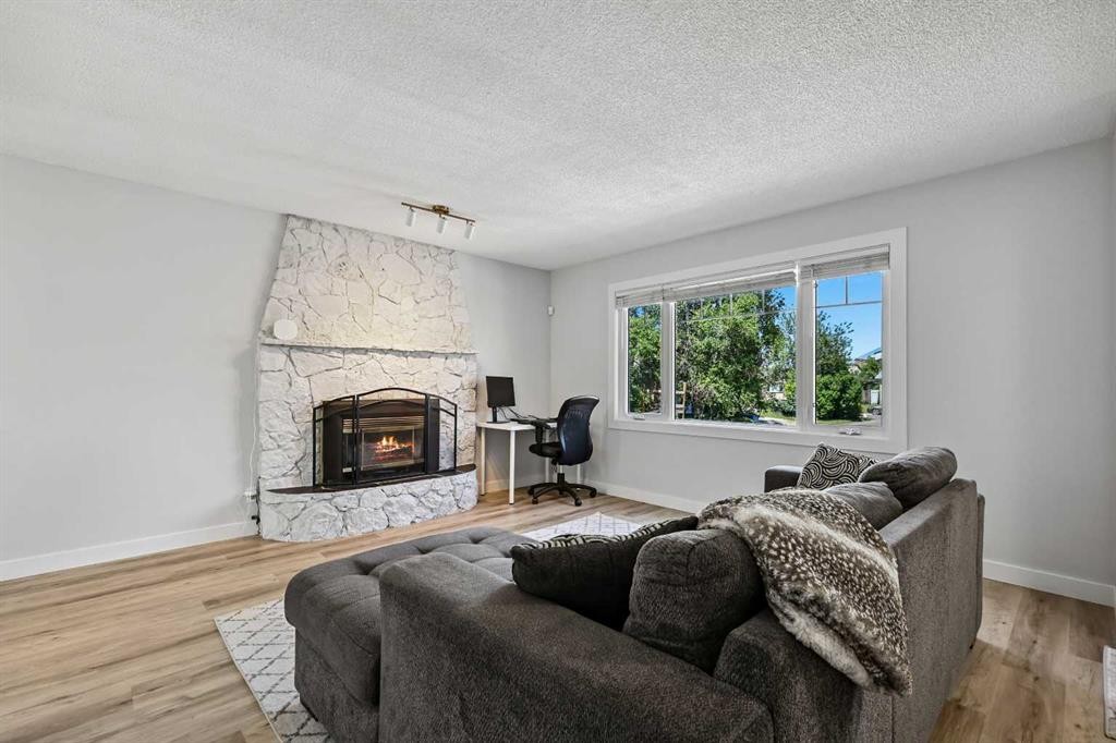 309 Olympia Drive Se, Calgary, AB