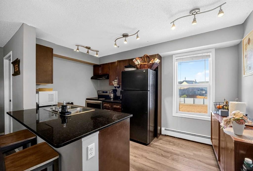 202-7110 80 Avenue Ne, Calgary, AB