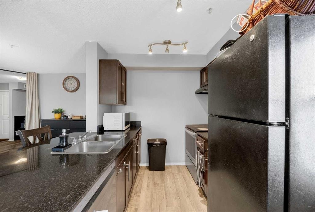 202-7110 80 Avenue Ne, Calgary, AB