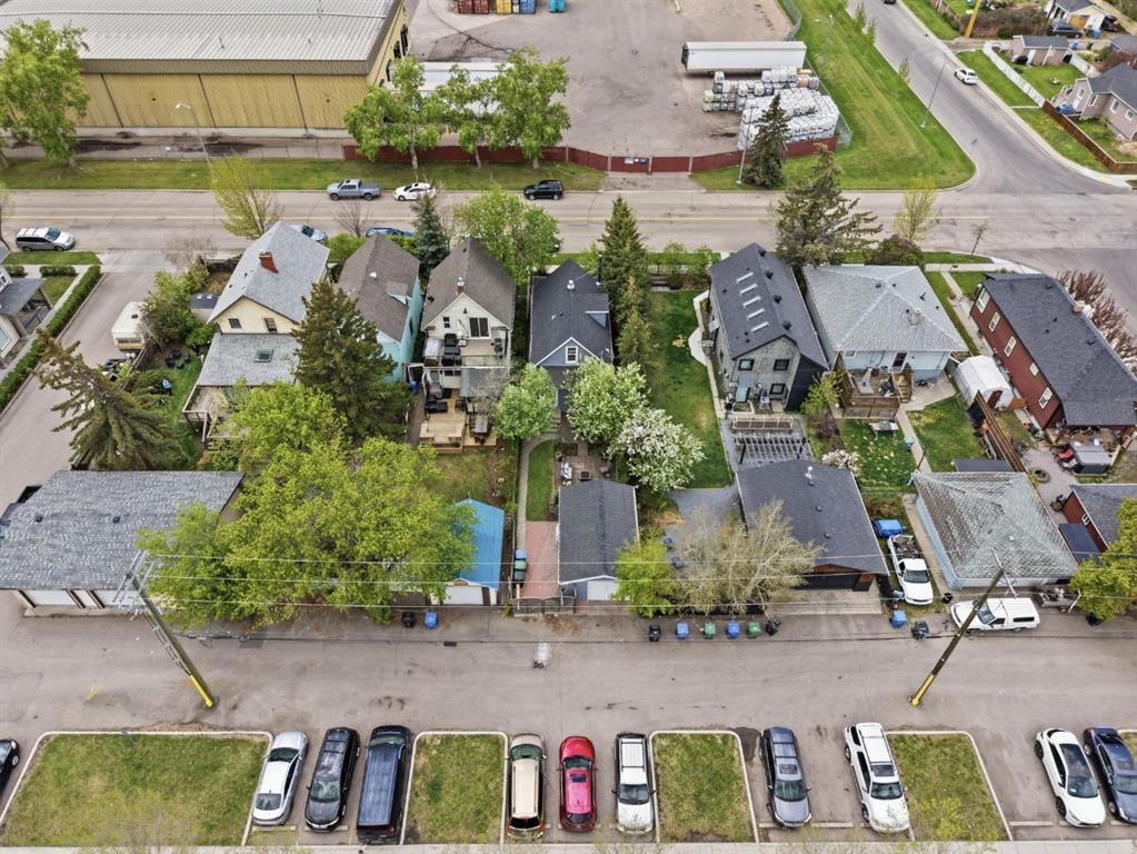 2912 17 Street Se, Calgary, AB