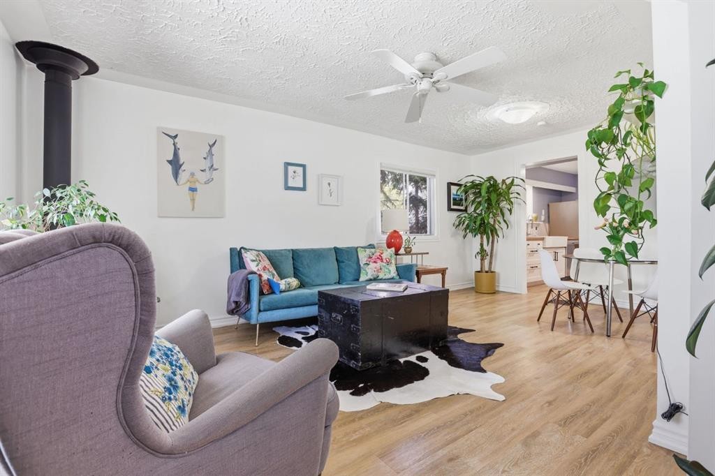 2912 17 Street Se, Calgary, AB