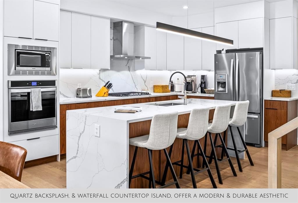 1-826 7Th Street, Canmore, AB - Indoor Photo Showing Kitchen With Upgraded Kitchen