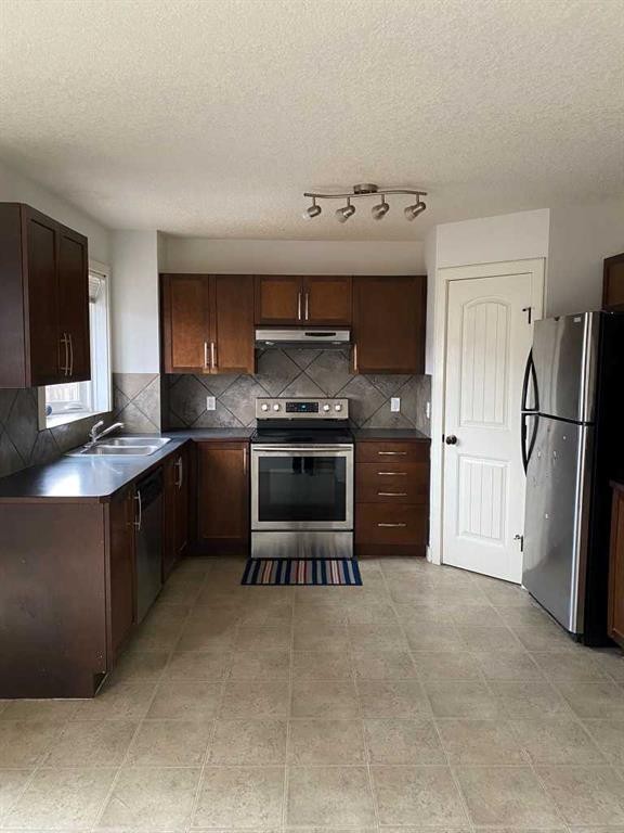 210 Saddlebrook Way Ne, Calgary, AB
