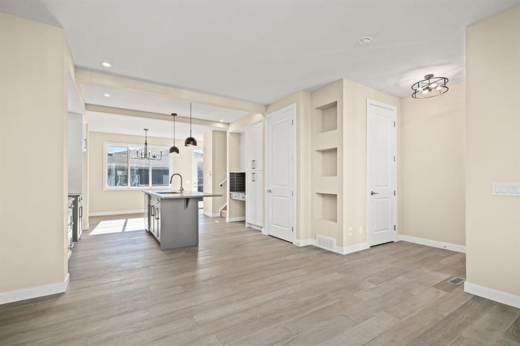 388 Sora Boulevard Se, Calgary, AB