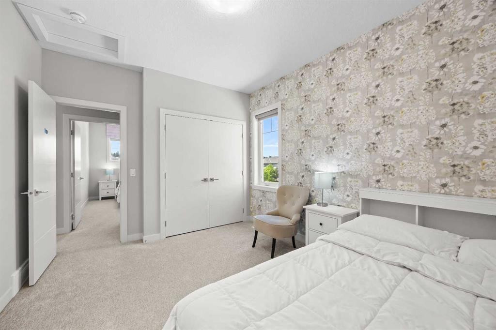 338 Shawnee Boulevard Sw, Calgary, AB