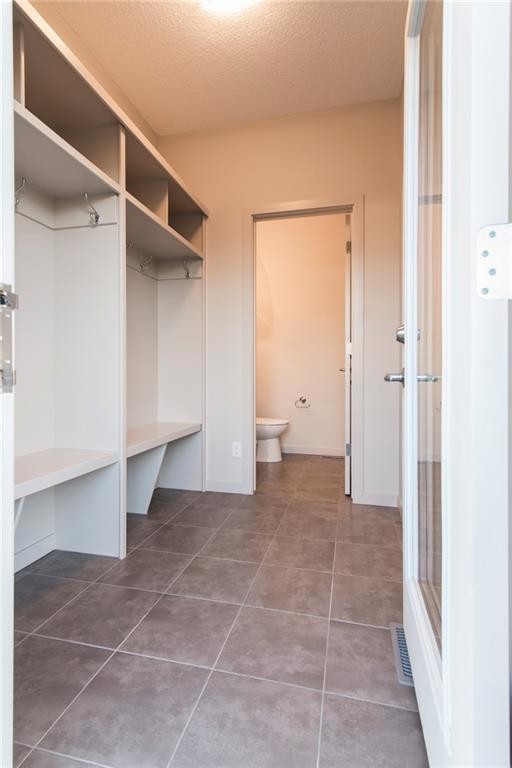 504 Kitstone Gate, Carstairs, AB - Indoor