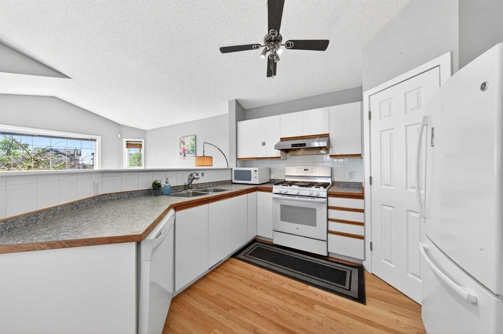 391 Country Hills Place Nw, Calgary, AB