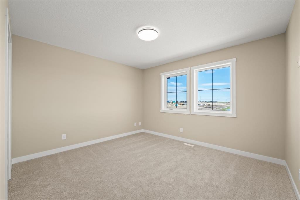 676 Sora Boulevard Se, Calgary, AB