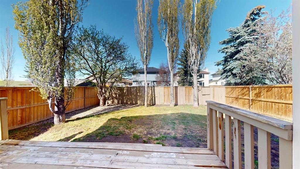 60 Sunmeadows Court Se, Calgary, AB - Outdoor