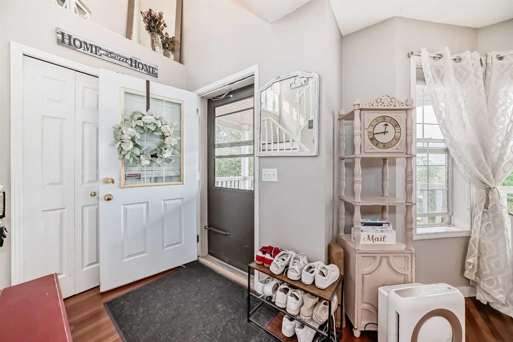132 Hidden Hills Road Nw, Calgary, AB - Indoor Photo Showing Other Room