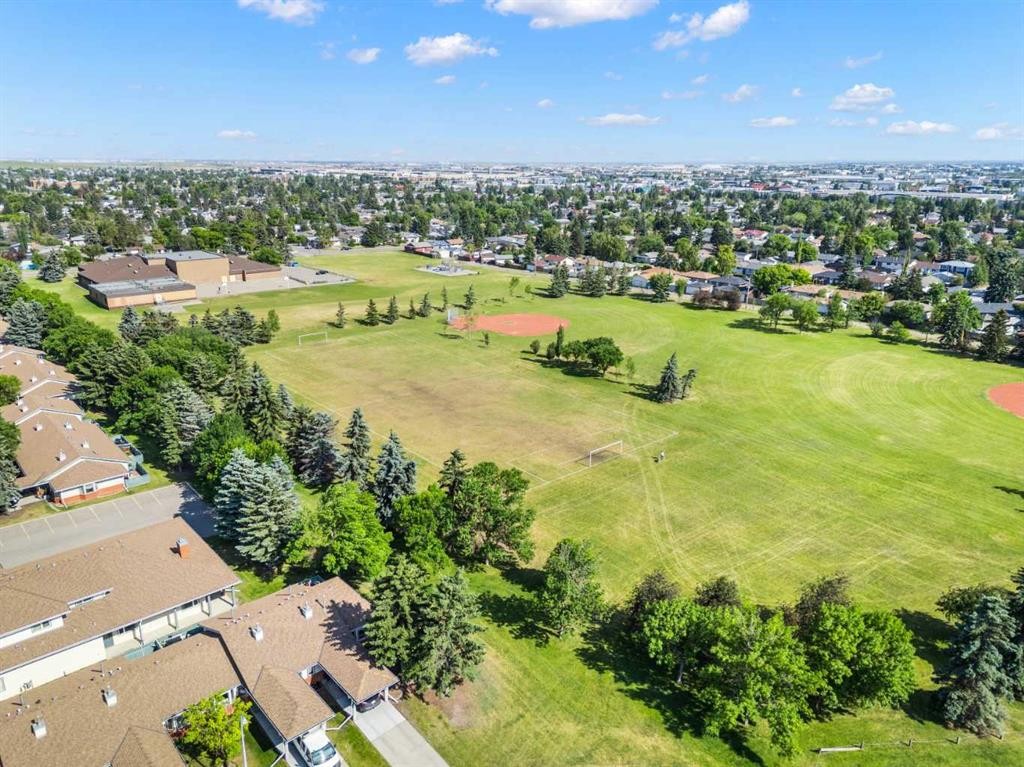 3243 Dover Crescent Se, Calgary, AB
