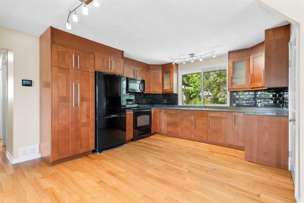3243 Dover Crescent Se, Calgary, AB