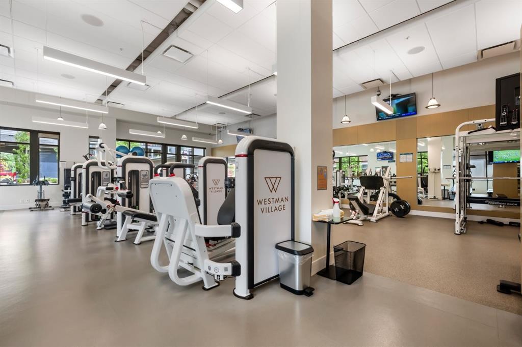 128-122 Mahogany Centre Se, Calgary, AB - Indoor Photo Showing Gym Room