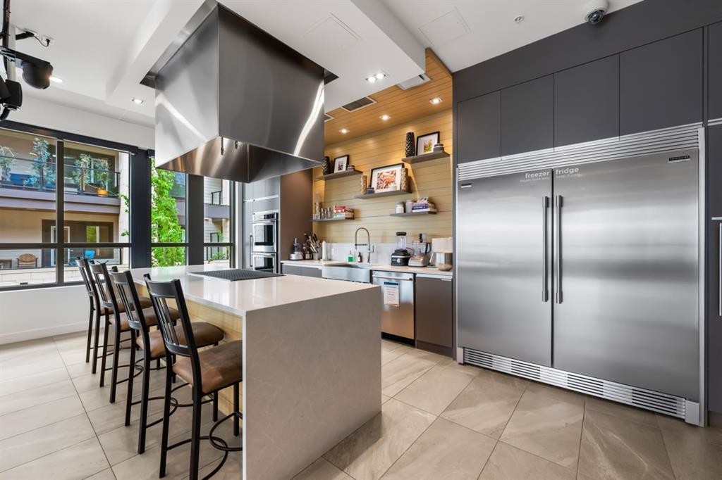 128-122 Mahogany Centre Se, Calgary, AB - Indoor Photo Showing Kitchen