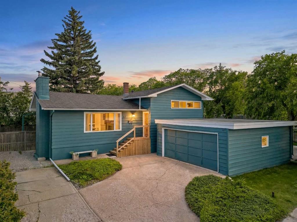 67 Hooke Road Sw, Calgary, AB