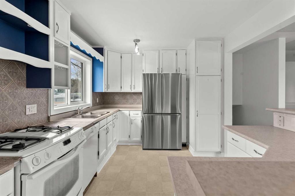 67 Hooke Road Sw, Calgary, AB