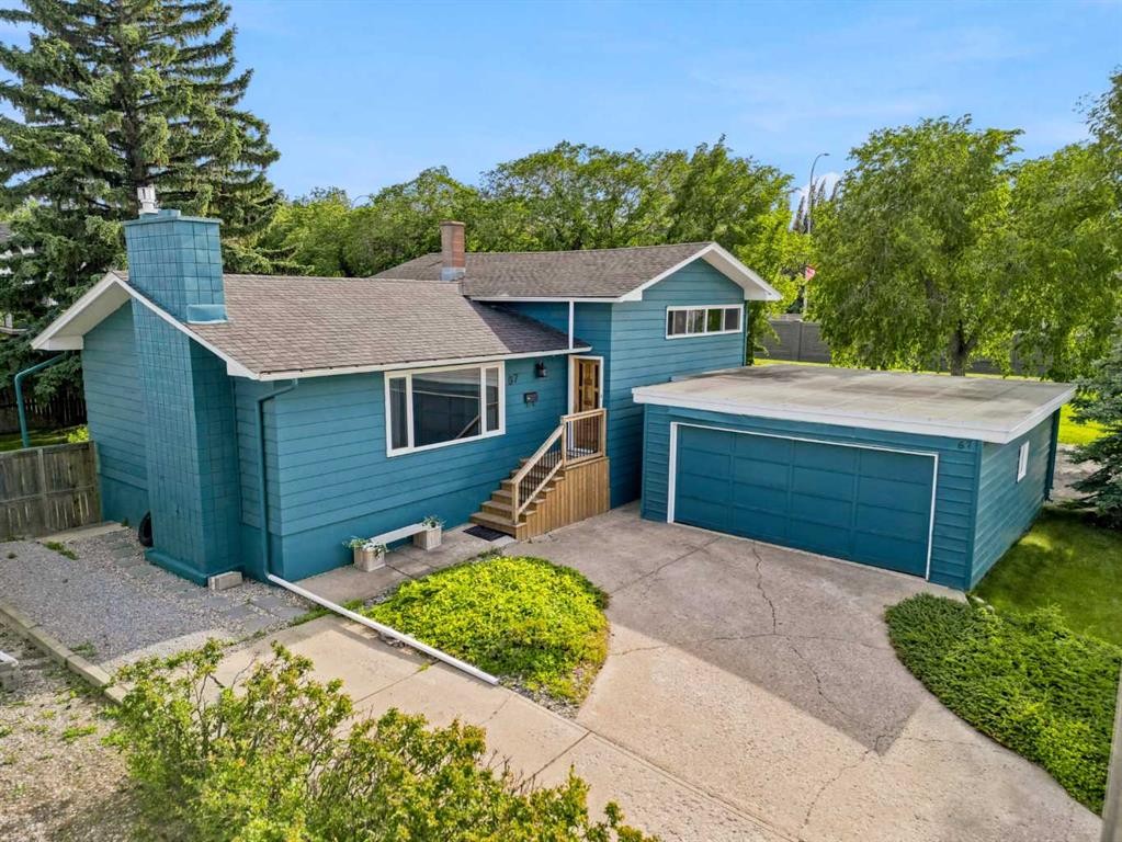 67 Hooke Road Sw, Calgary, AB