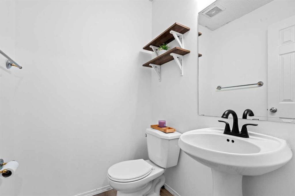 146 Erin Road Se, Calgary, AB