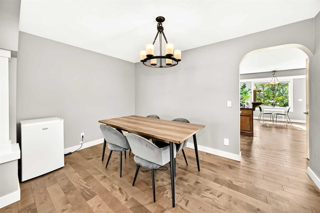 214 Rockyspring Circle Nw, Calgary, AB