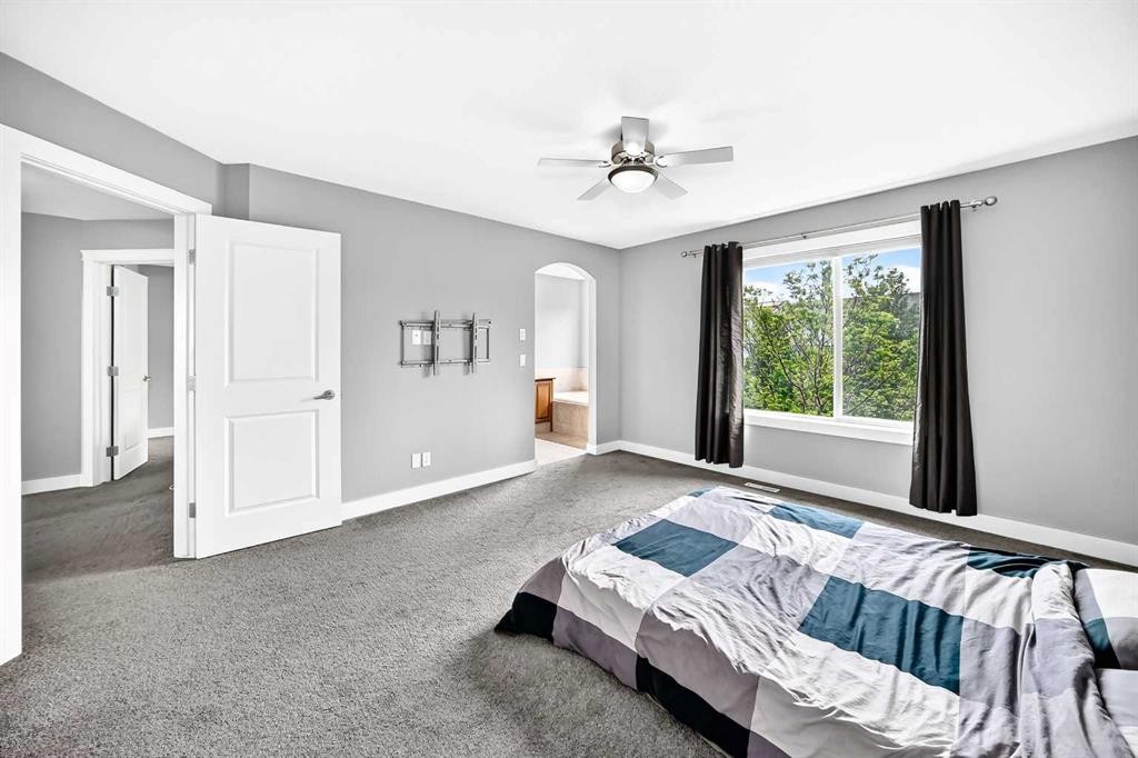 214 Rockyspring Circle Nw, Calgary, AB