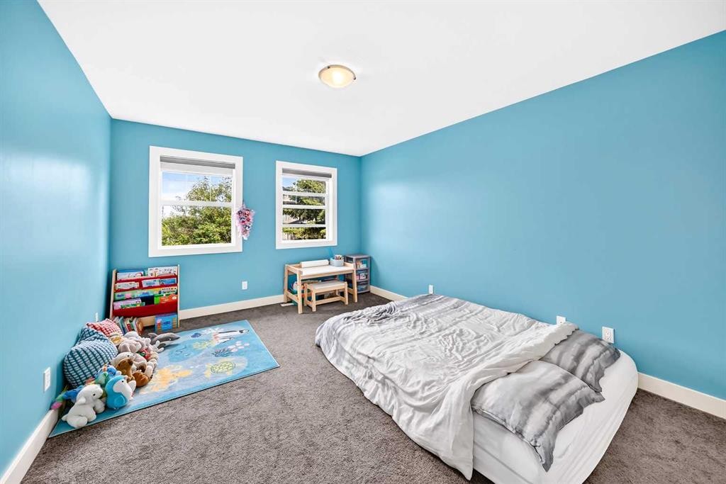214 Rockyspring Circle Nw, Calgary, AB