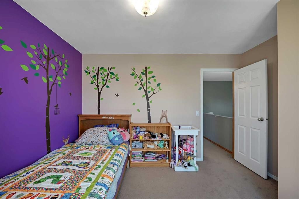 19 Coventry Link Ne, Calgary, AB - Indoor Photo Showing Bedroom