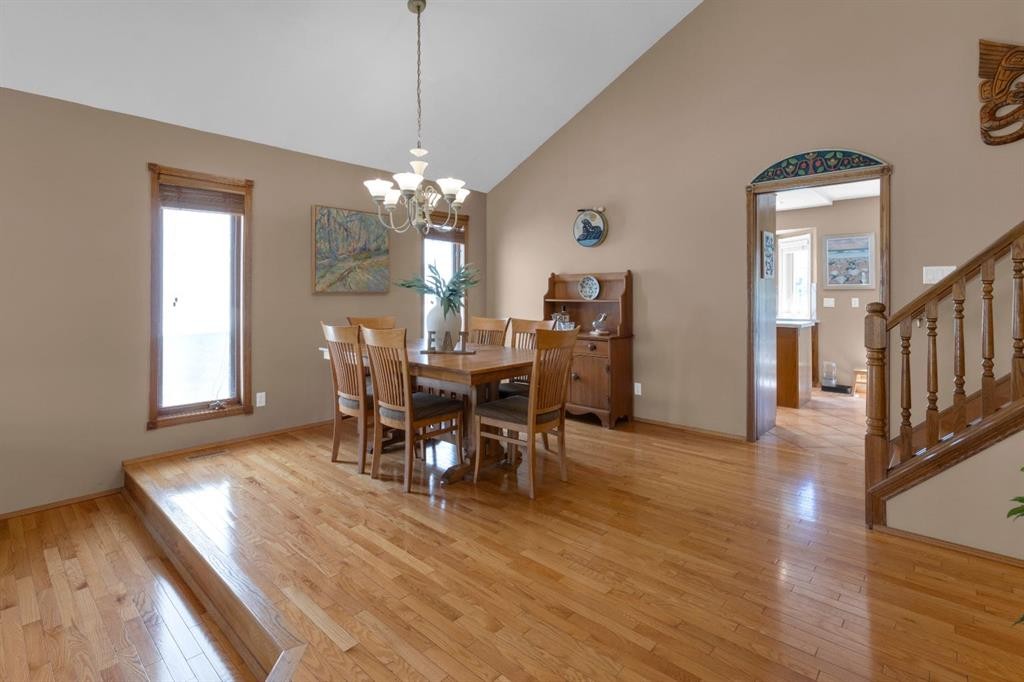 147 Hawkcliff Way Nw, Calgary, AB