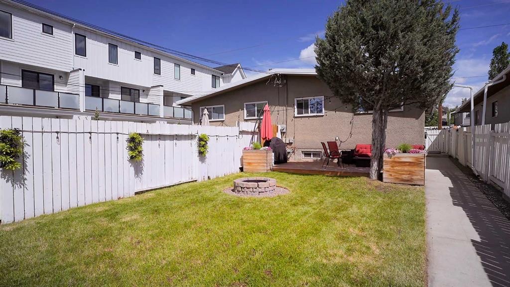 2037 50 Avenue Sw, Calgary, AB