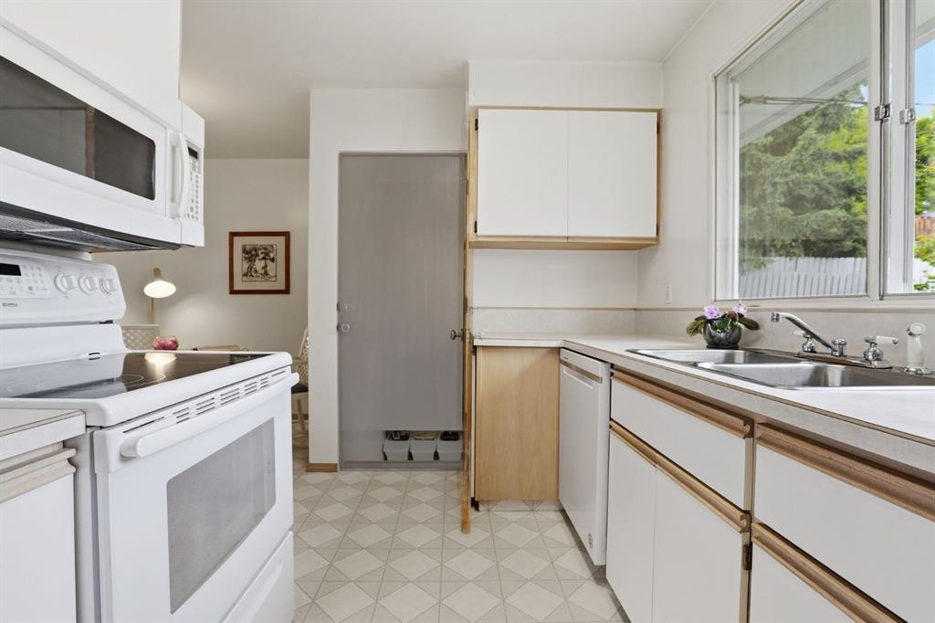 908 30 Avenue Nw, Calgary, AB