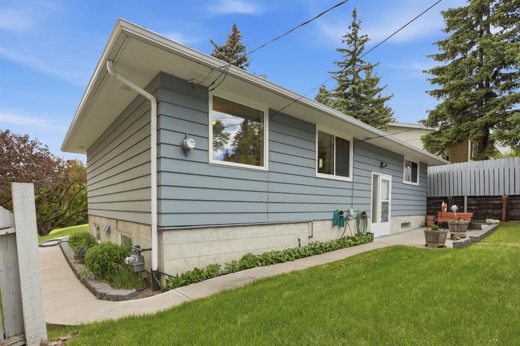 908 30 Avenue Nw, Calgary, AB