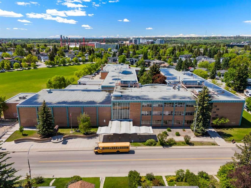 2747 Morley Trail Nw, Calgary, AB