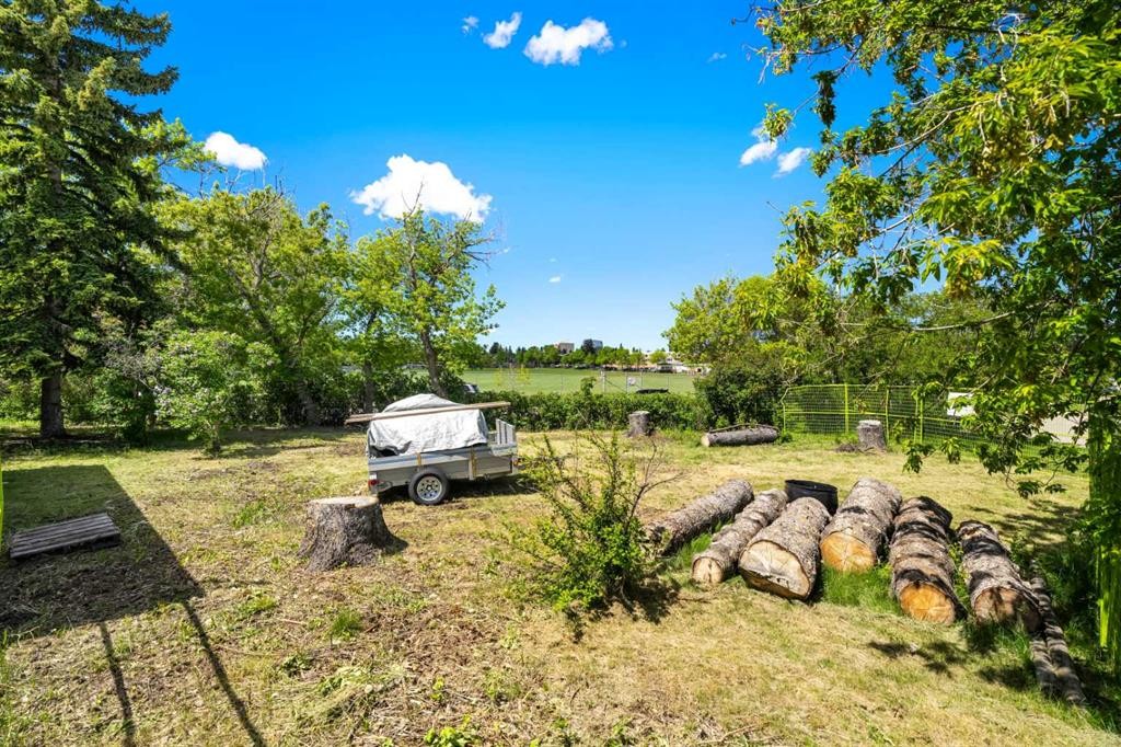 2747 Morley Trail Nw, Calgary, AB