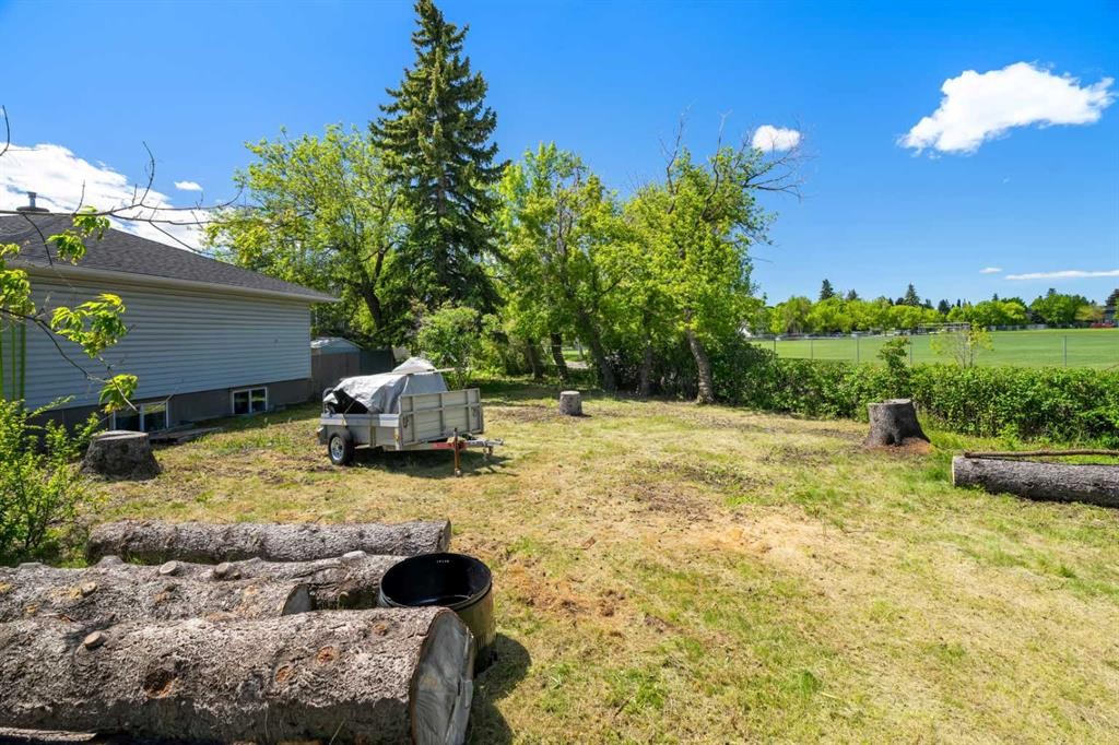 2747 Morley Trail Nw, Calgary, AB