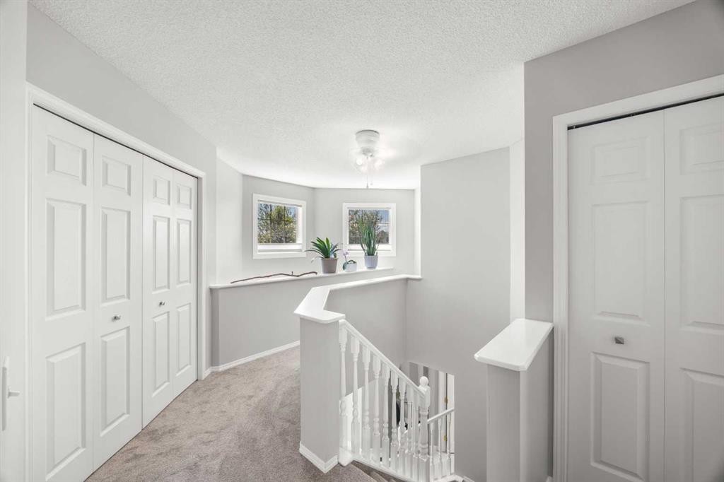 141 Citadel Bluff Close Nw, Calgary, AB